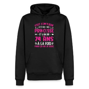 Une princesse et d'avoir 74 ans - Sweat à capuche Premium bio Homme - noir - Devant - Nico (187cm)