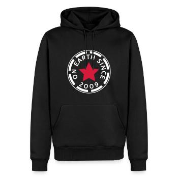 on earth since 2009 (fr) - Sweat à capuche Premium bio Homme - noir - Devant - Nico (187cm)