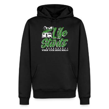 life starts when your home rolls - Männer Premium Bio Hoodie - Schwarz - Vorne - Nico (187cm)