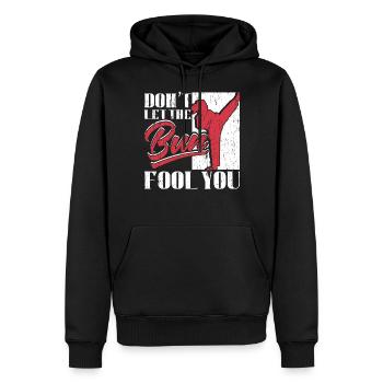 Lassen Sie sich nicht vom Dutt täuschen - Männer Premium Bio Hoodie - Schwarz - Vorne - Nico (187cm)