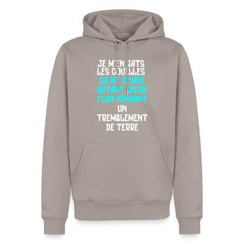 bats les couilles, flan tremblement de terre - Sweat à capuche Premium bio Homme - taupe - Devant - Nico (187cm)