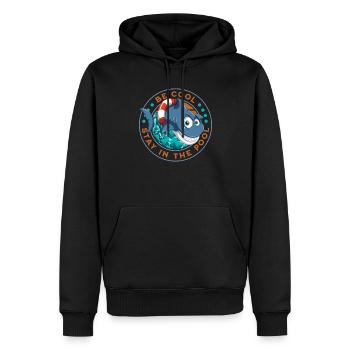 Sei cool, bleib im Pool Schwimmteam zu schwimmenim - Männer Premium Bio Hoodie - Schwarz - Vorne - Nico (187cm)