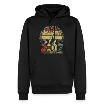 Vintage September 2007 Retro Birthday Gift - Men’s Premium Organic Hoodie - black - Front - Nico (187cm)