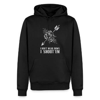 I Don't Wear Bows I Shoot Them Pfeil - Männer Premium Bio Hoodie - Schwarz - Vorne - Nico (187cm)