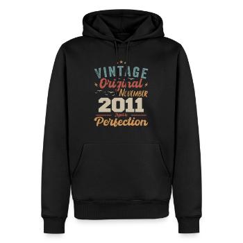 Legendär Seit November 2011 - 2011 - Männer Premium Bio Hoodie - Schwarz - Vorne - Nico (187cm)