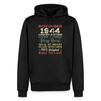 Légende : depuis novembre 1944 Né en novembre 1944 - Sweat à capuche Premium bio Homme - noir - Devant - Nico (187cm)