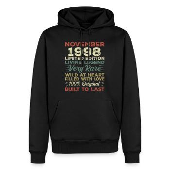 Légende Depuis Novembre 1998 Millésime Novembre 1998 - Sweat à capuche Premium bio Homme - noir - Devant - Nico (187cm)