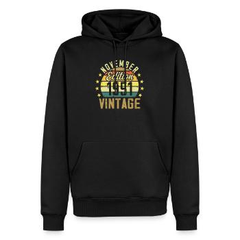 Die Legenden wurden im November 1951 - 1951 geboren - Männer Premium Bio Hoodie - Schwarz - Vorne - Nico (187cm)