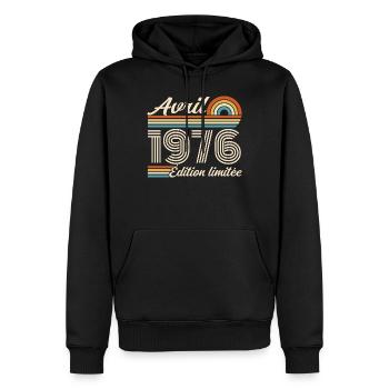 April 1976 Retro Geburtstag 1976 April 1976 - Männer Premium Bio Hoodie - Schwarz - Vorne - Nico (187cm)