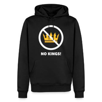 Keine Könige! (Protestdesign / NEG 2C) - Männer Premium Bio Hoodie - Schwarz - Vorne - Nico (187cm)