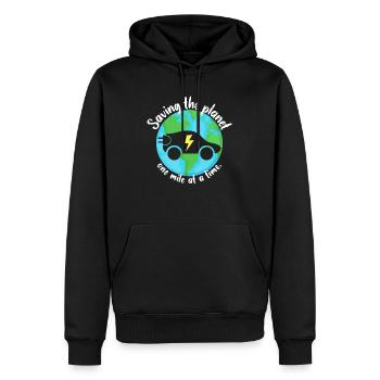 Den Planeten retten, eine Meile nach der anderen | EV-Fahrzeug - Männer Premium Bio Hoodie - Schwarz - Vorne - Nico (187cm)
