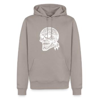 Pirate Costume Wild Skull Tribal Tattoo Style - Sweat à capuche Premium bio Homme - taupe - Devant - Nico (187cm)