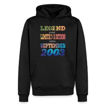 LEGEND AND LIMITED EDITION - Männer Premium Bio Hoodie - Schwarz - Vorne - Nico (187cm)