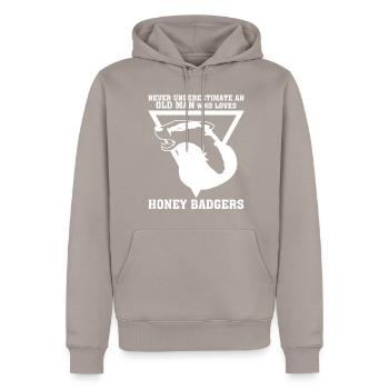 Honey Badgers Joke Honey Badger - Männer Premium Bio Hoodie - Taupe - Vorne - Nico (187cm)