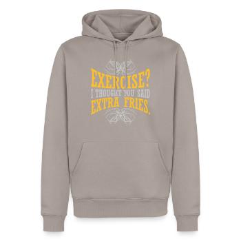 Exercise Extra Fries Zitat - Männer Premium Bio Hoodie - Taupe - Vorne - Nico (187cm)