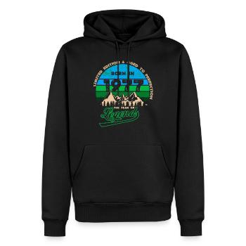 Legenden 1977 - Männer Premium Bio Hoodie - Schwarz - Vorne - Nico (187cm)