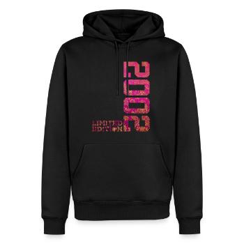 24E ANNIVERSAIRE ÉDITION LIMITÉE ROSE 2002 - Sweat à capuche Premium bio Homme - noir - Devant - Nico (187cm)