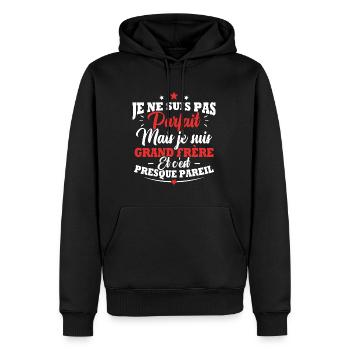 Je ne suis pas parfait mais je suis grand frère - Sweat à capuche Premium bio Homme - noir - Devant - Nico (187cm)