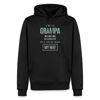 Ich bin die Grampa keine Fragen Keine Argumente - Männer Premium Bio Hoodie - Schwarz - Vorne - Nico (187cm)