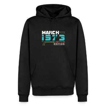 Mars 1973 - Anniversaire en mars - Sweat à capuche Premium bio Homme - noir - Devant - Nico (187cm)
