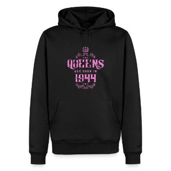 born in 1944 - Männer Premium Bio Hoodie - Schwarz - Vorne - Nico (187cm)