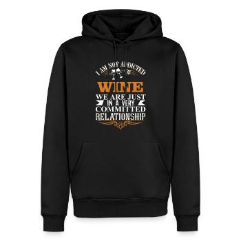 En relation avec le vin. Chemise buveur de vin - Sweat à capuche Premium bio Homme - noir - Devant - Nico (187cm)