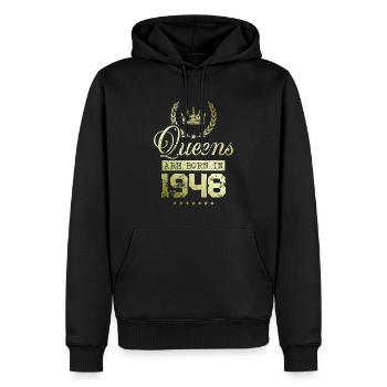 Queens born in 1948 - Men’s Premium Organic Hoodie - black - Front - Nico (187cm)