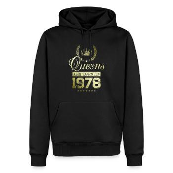 Queens born in 1978 - Männer Premium Bio Hoodie - Schwarz - Vorne - Nico (187cm)