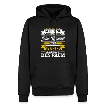 Achtung Seine Majestät Der Winzer Weinbauer - Männer Premium Bio Hoodie - Schwarz - Vorne - Nico (187cm)