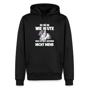 So müde wie heute war ich seit gestern nicht mehr - Männer Premium Bio Hoodie - Schwarz - Vorne - Nico (187cm)