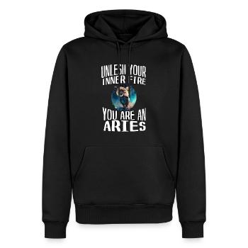 befreie dein Feuer, du bist ein Aries - Männer Premium Bio Hoodie - Schwarz - Vorne - Nico (187cm)