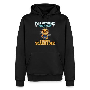 I'm A Mechanic And A Mom Nothing Scares Me - Männer Premium Bio Hoodie - Schwarz - Vorne - Nico (187cm)