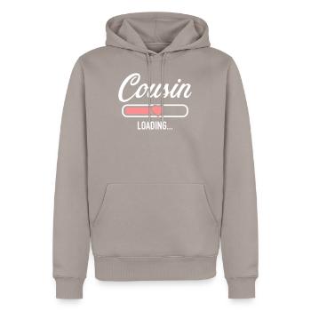 Cousine - Männer Premium Bio Hoodie - Taupe - Vorne - Nico (187cm)
