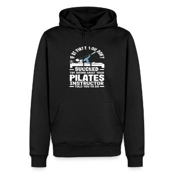 Pilates Erfolg Mit Instruktor Anleitung - Männer Premium Bio Hoodie - Schwarz - Vorne - Nico (187cm)