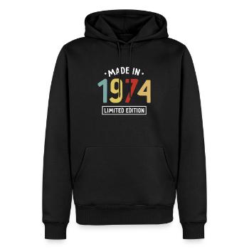 Fabriqué en 1974 - Edition limitée - Année de naissance - Sweat à capuche Premium bio Homme - noir - Devant - Nico (187cm)