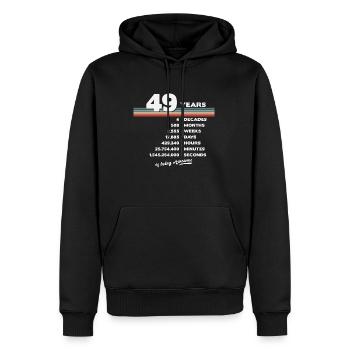 49ème Anniversaire Millésime 49 ans Rétro 588 - Sweat à capuche Premium bio Homme - noir - Devant - Nico (187cm)