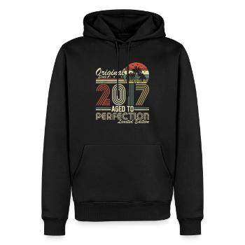 Jahrgang 2017 - 2017 - Fantastisch seit 2017 - Männer Premium Bio Hoodie - Schwarz - Vorne - Nico (187cm)