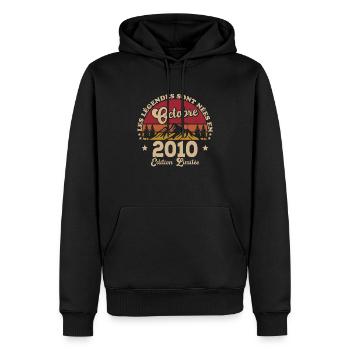 Die Legenden wurden im Oktober 2010 geboren - Männer Premium Bio Hoodie - Schwarz - Vorne - Nico (187cm)