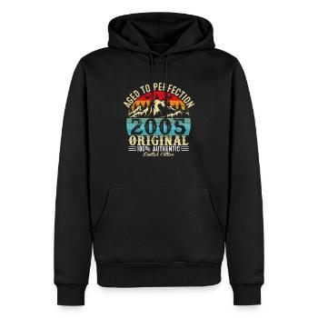 Aged to perfection 2005 Original - Men’s Premium Organic Hoodie - black - Front - Nico (187cm)