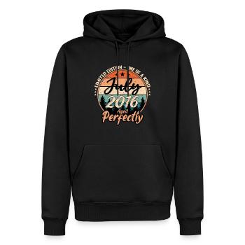 Juli 2016 Jubiläum 2016 Legenden Juli - Männer Premium Bio Hoodie - Schwarz - Vorne - Nico (187cm)