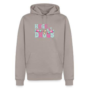 Umarmungen Statt Drogen - Männer Premium Bio Hoodie - Taupe - Vorne - Nico (187cm)