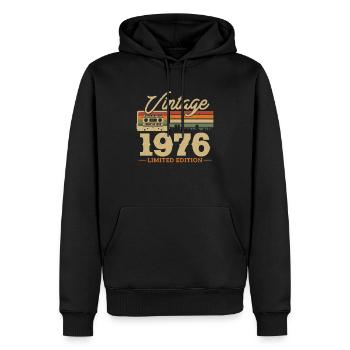 1976 Jubilé 47/48 ans - Sweat à capuche Premium bio Homme - noir - Devant - Nico (187cm)