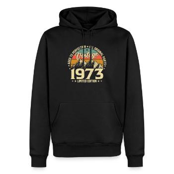 Chemise d’anniversaire légendaire de 1973 - Sweat à capuche Premium bio Homme - noir - Devant - Nico (187cm)