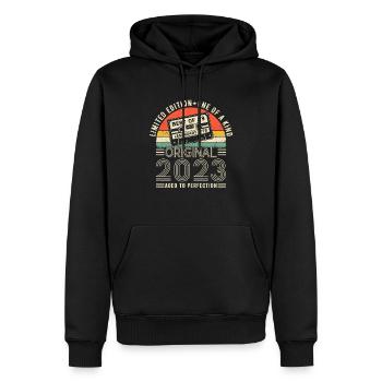 Legendäres 2023 Geburtstagsfest - Männer Premium Bio Hoodie - Schwarz - Vorne - Nico (187cm)