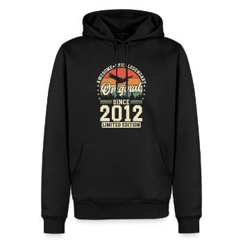 Vintage 2012 aged to perfection - Men’s Premium Organic Hoodie - black - Front - Nico (187cm)