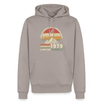 Anniversaire légendaire de 1979 Vintage - Sweat à capuche Premium bio Homme - taupe - Devant - Nico (187cm)