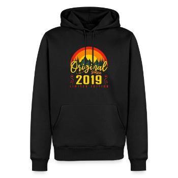 Geburtstag 2019 Geschenk 2019 Geburtstag - Männer Premium Bio Hoodie - Schwarz - Vorne - Nico (187cm)