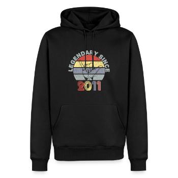 2011 | Vintage Legendär seit 2011 Jubiläum - Männer Premium Bio Hoodie - Schwarz - Vorne - Nico (187cm)
