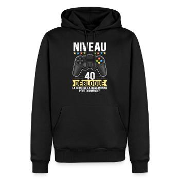 Cadeau Anniversaire 40 ans Humour Niveau Gamer - Sweat à capuche Premium bio Homme - noir - Devant - Nico (187cm)