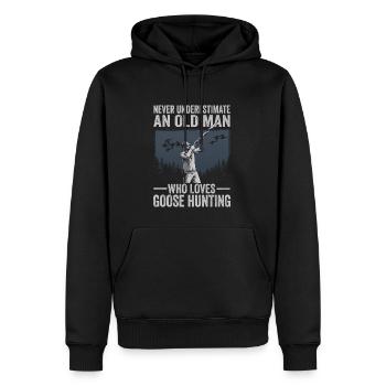 Never Underestimate An Old Man Who Loves Goose - Männer Premium Bio Hoodie - Schwarz - Vorne - Nico (187cm)